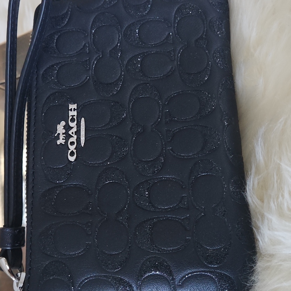 NWT IOB Coach Boxed Glitter Leather Signature Corner Zip Wristlet Wallet 🖤🎁🩶 - Picture 3 of 16
